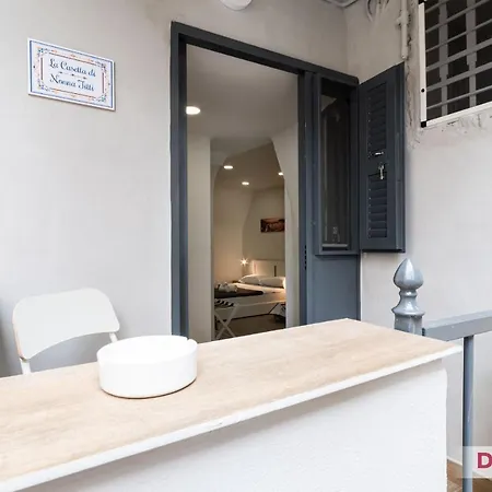 La Casetta Di Nonna Titti By Domusextra * Neapel